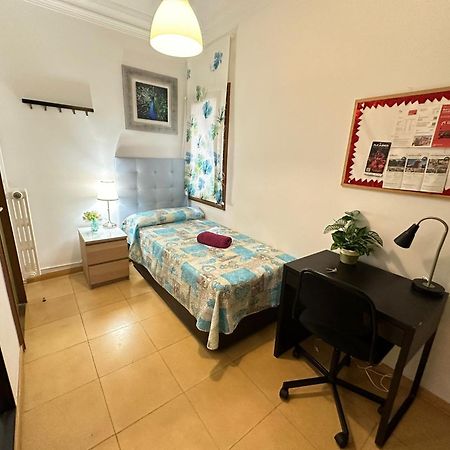 ברצלונה Alojamiento Nuevo Balmes מראה חיצוני תמונה